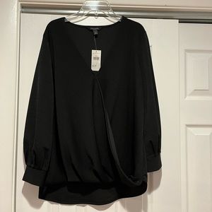 NWT Banana Republic Blouse - Black Size Small